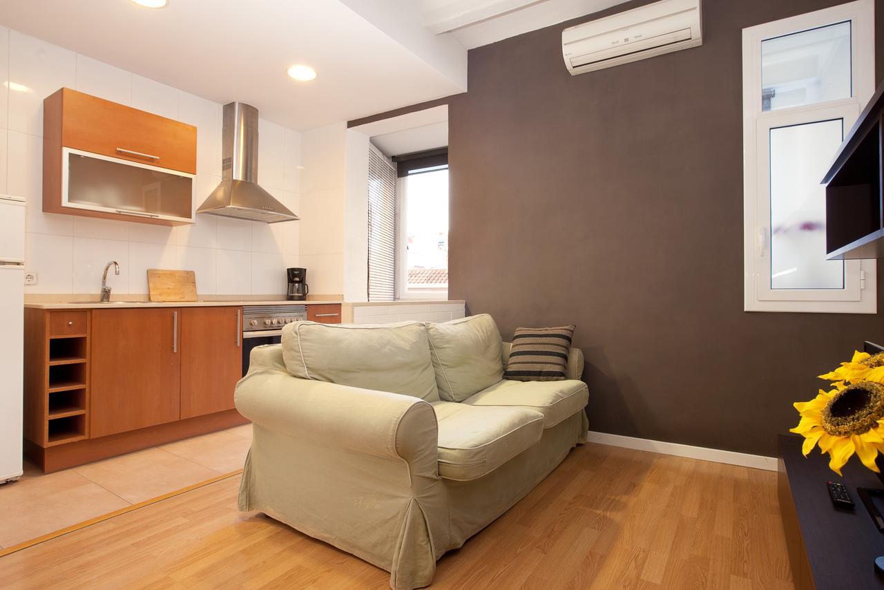 Authentic Flat2 In Poble Sec - Paralelo บาร์เซโลนา ภายนอก รูปภาพ